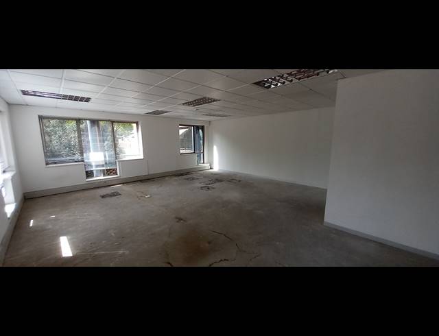 339M² OFFICE TO LET IN WOODMEAD